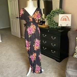 Floral maxi dress with flutter sleeves and side slits